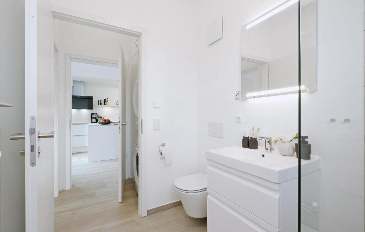 Stunning Home In Lembruch-Duemmer See With Wifi מראה חיצוני תמונה